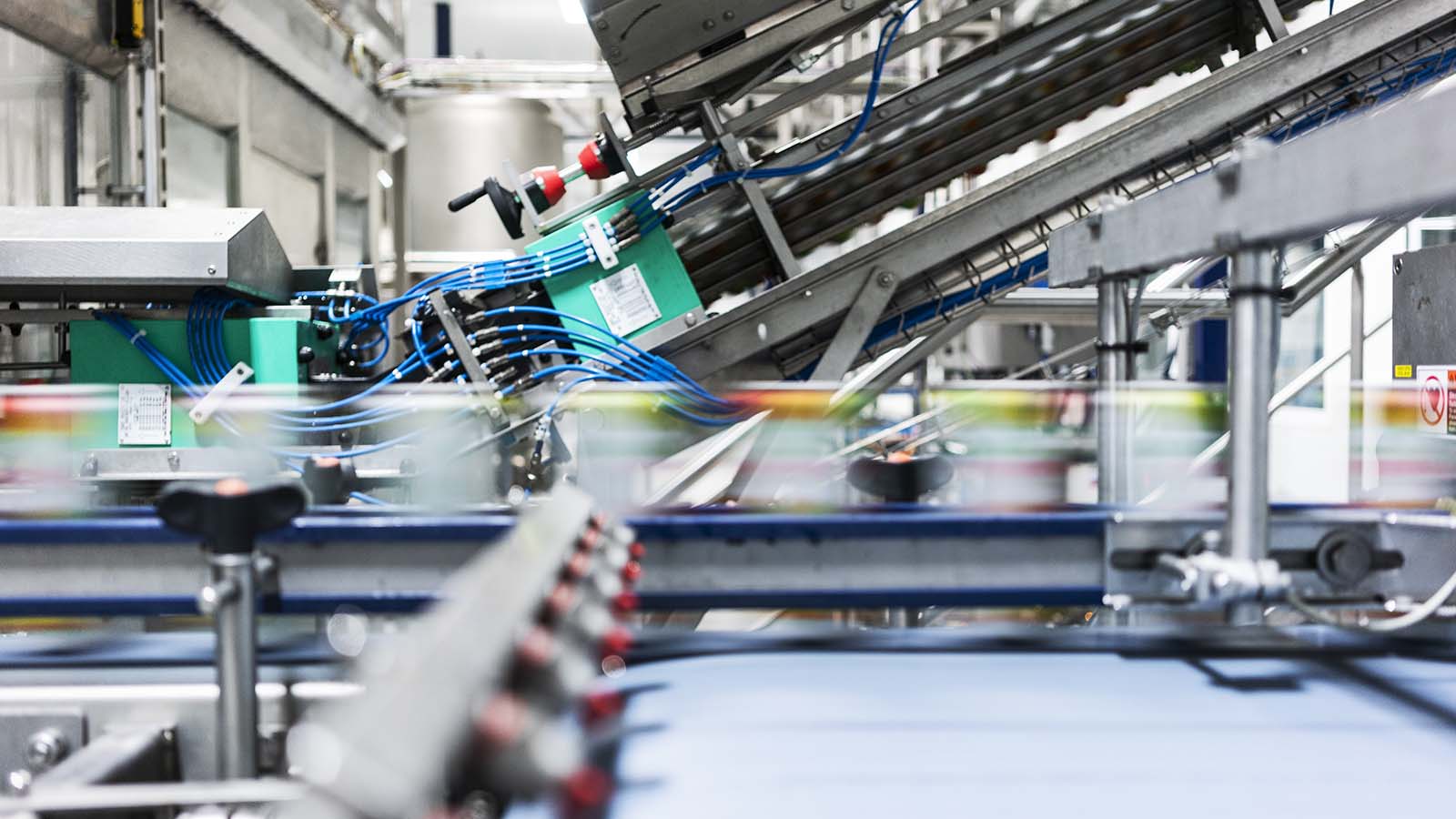 how manufacturers can digitize their operations and stay ahead of the competition_hero.jpg